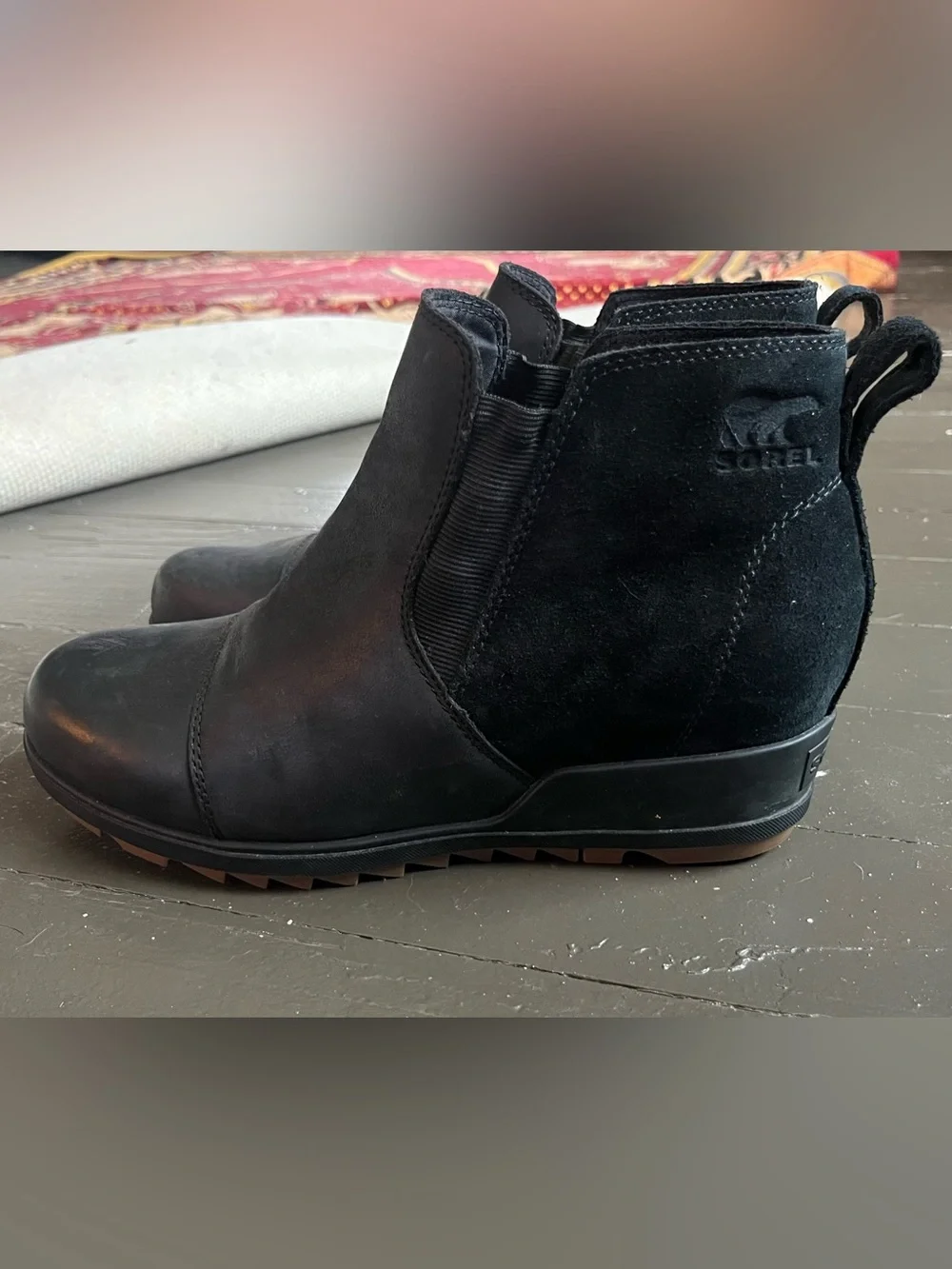 Sorel Evie Black Leather Pull On Boots with Brown Lug Sole